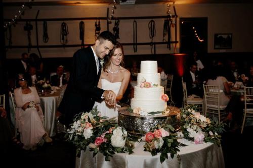 wedding cake for couple